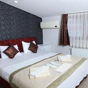Garden Hill Отель